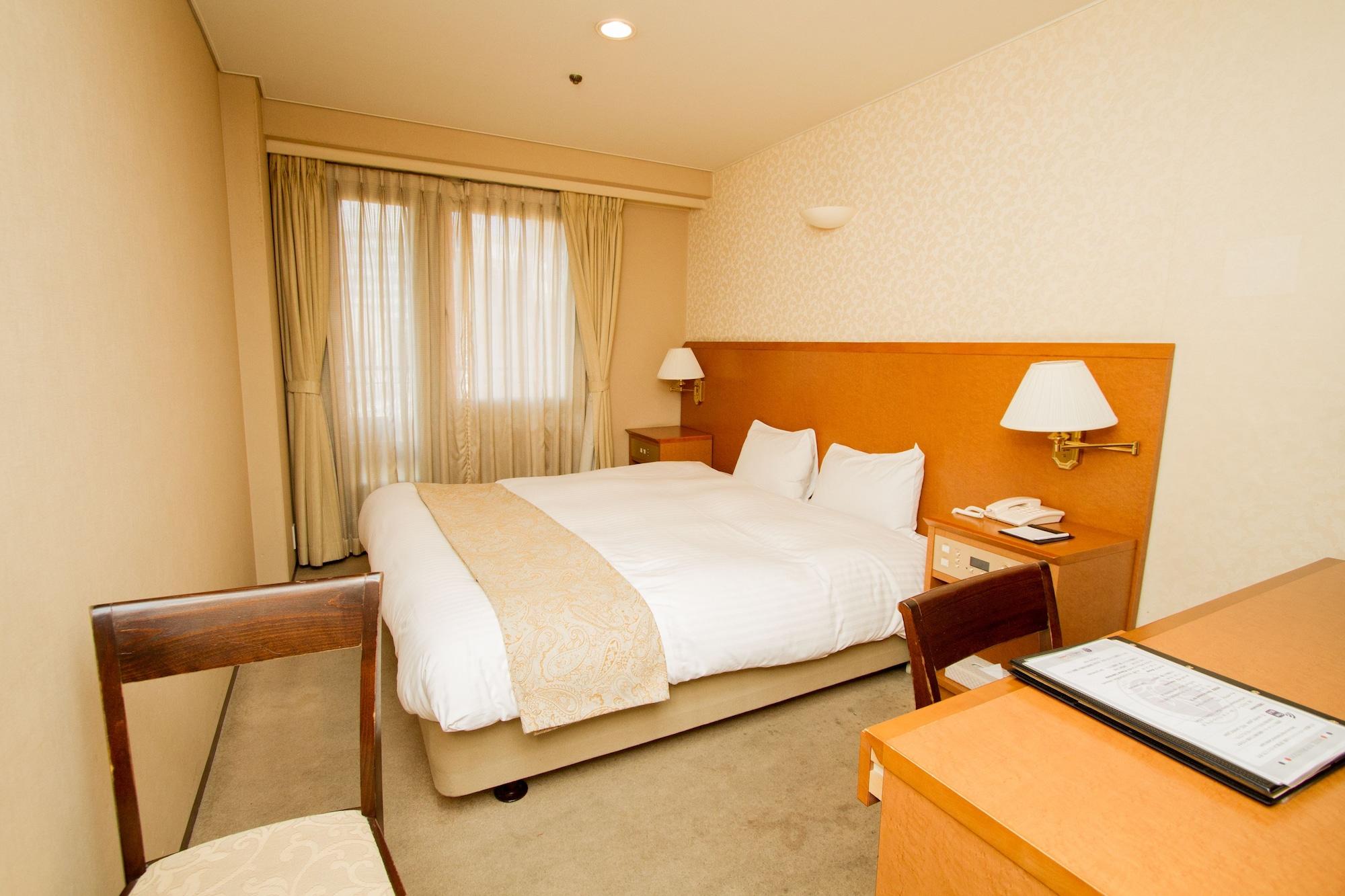 Hotel Yokohama Camelot Japan Bagian luar foto