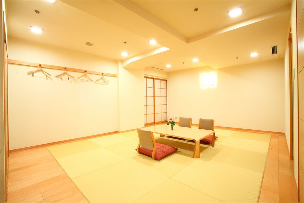 Hotel Yokohama Camelot Japan Bagian luar foto