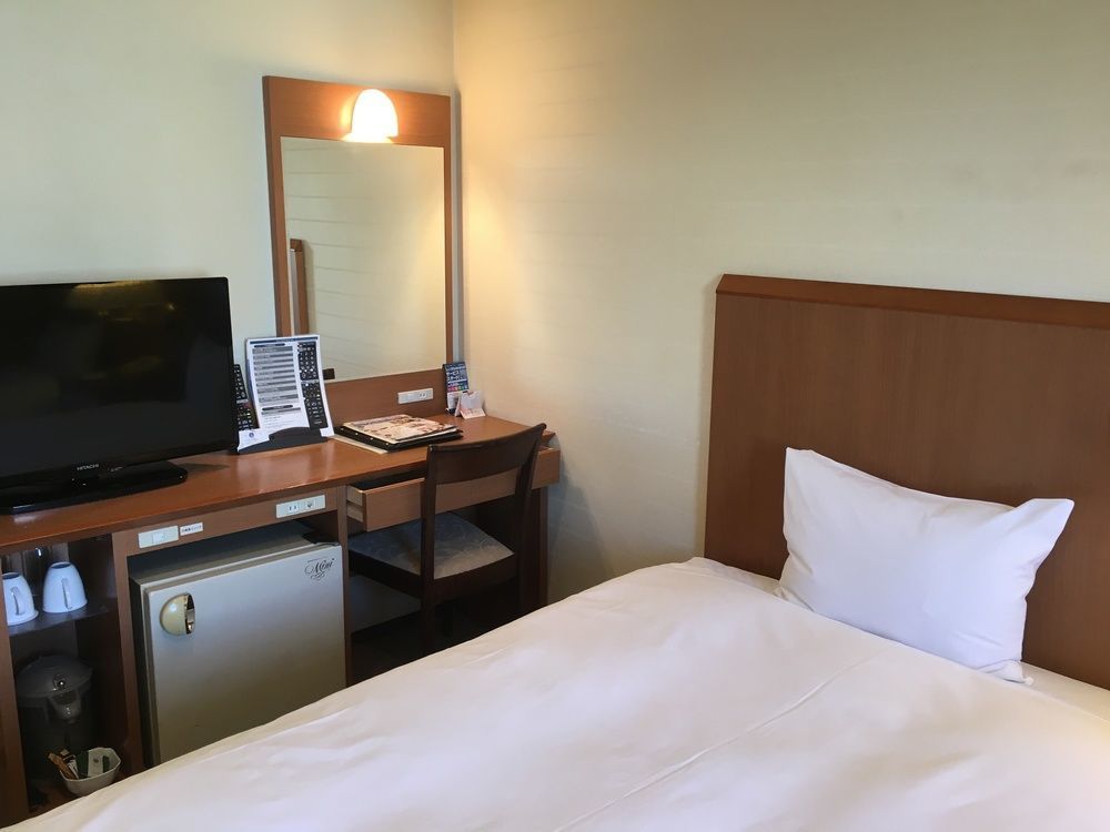 Hotel Yokohama Camelot Japan Bagian luar foto