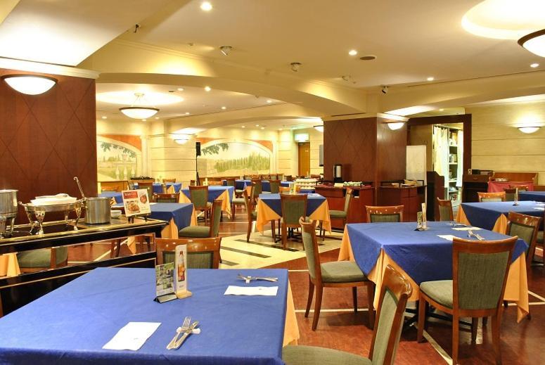 Hotel Yokohama Camelot Japan Bagian luar foto