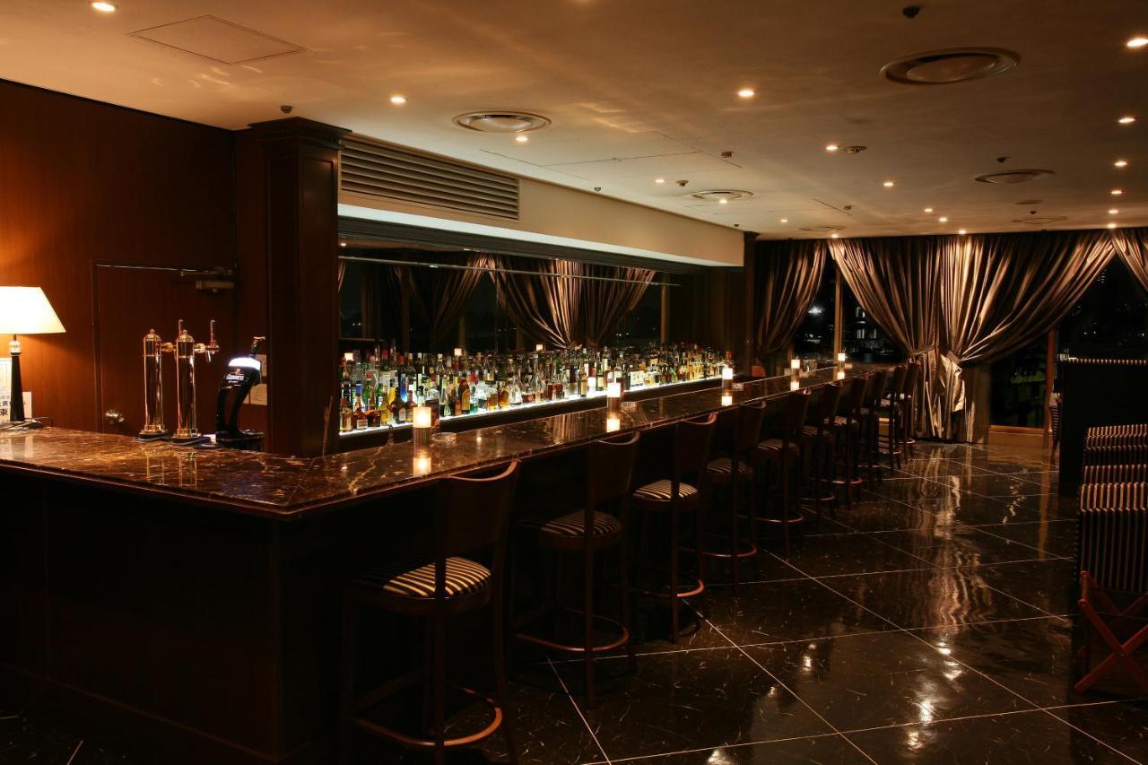 Hotel Yokohama Camelot Japan Bagian luar foto